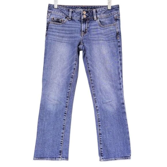 AEO Artist Blue Jeans Women’s Size 4 Light Wash Mid- Low Rise Stretch 5 Pockets - Picture 2 of 8